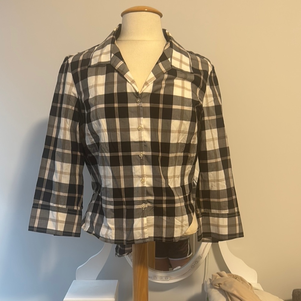 💜Jones New York Black and White Checkered Wrap Shirt
